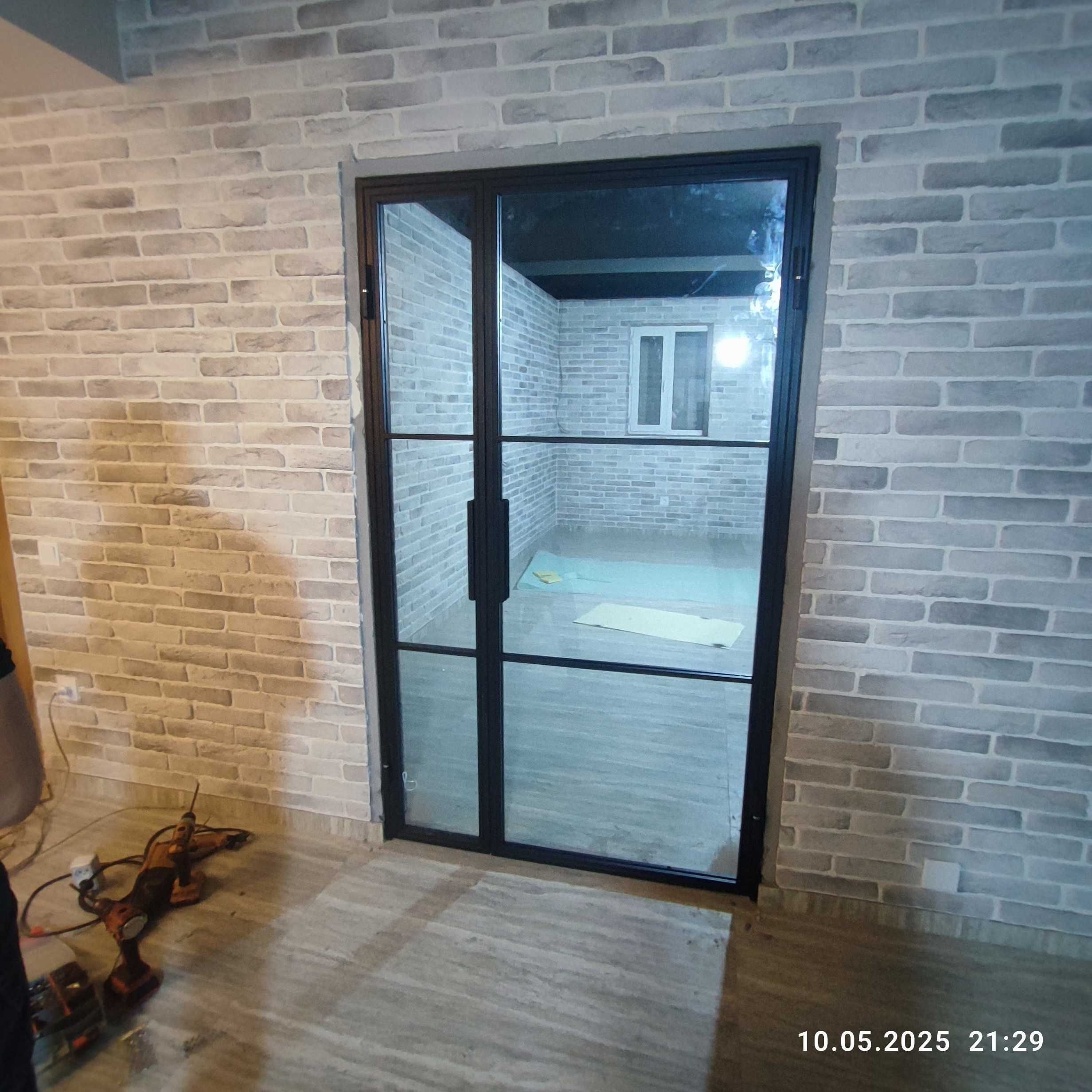 Стеклянные лофт перегородки и двери. Loft peregorodkalar va eshiklar
