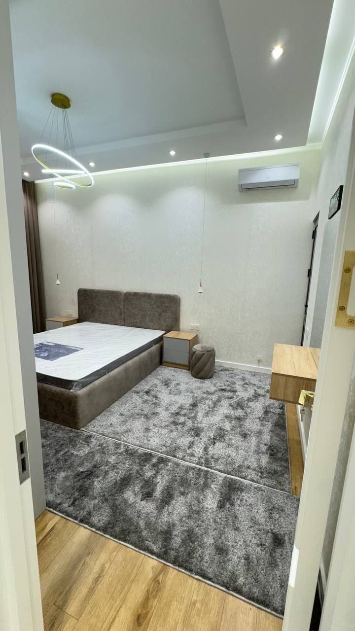 Чилонзор Ц КВ Навостиройка 110м² 3 хона Мирзо улугбек метро срочно Сот