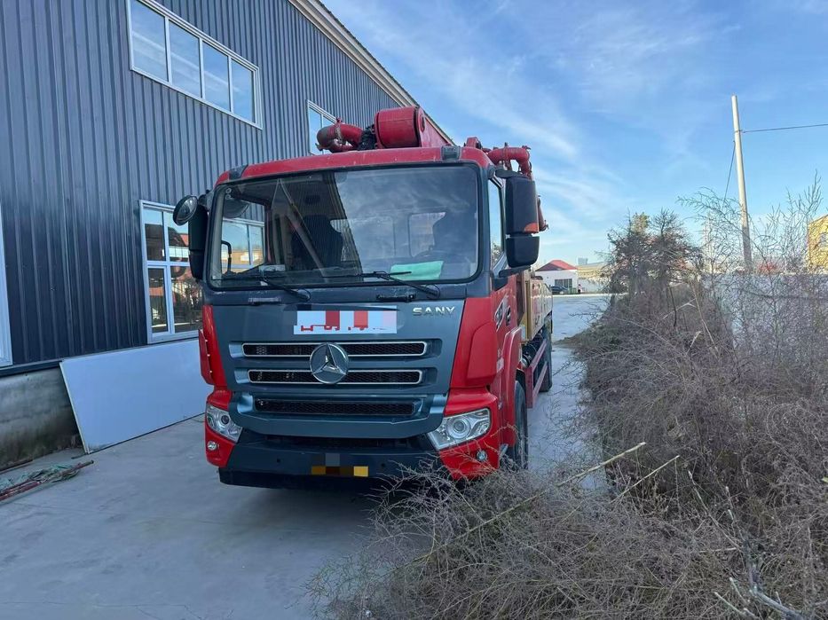 2023 yildagi 37 metrli avtobetononasos