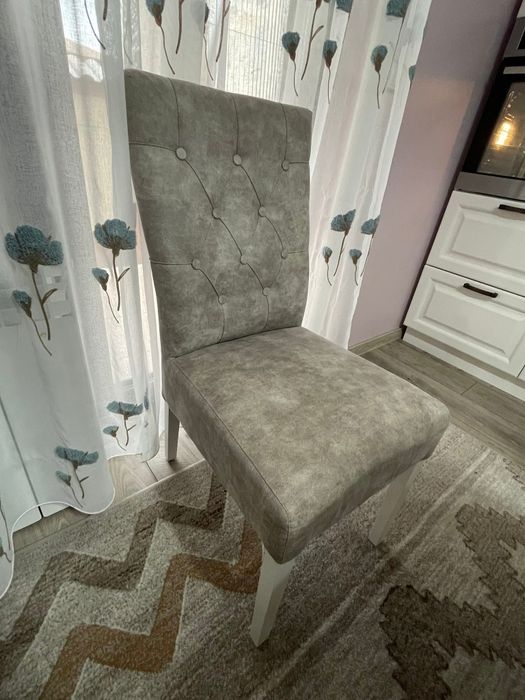 Masă din MDF cu scaune