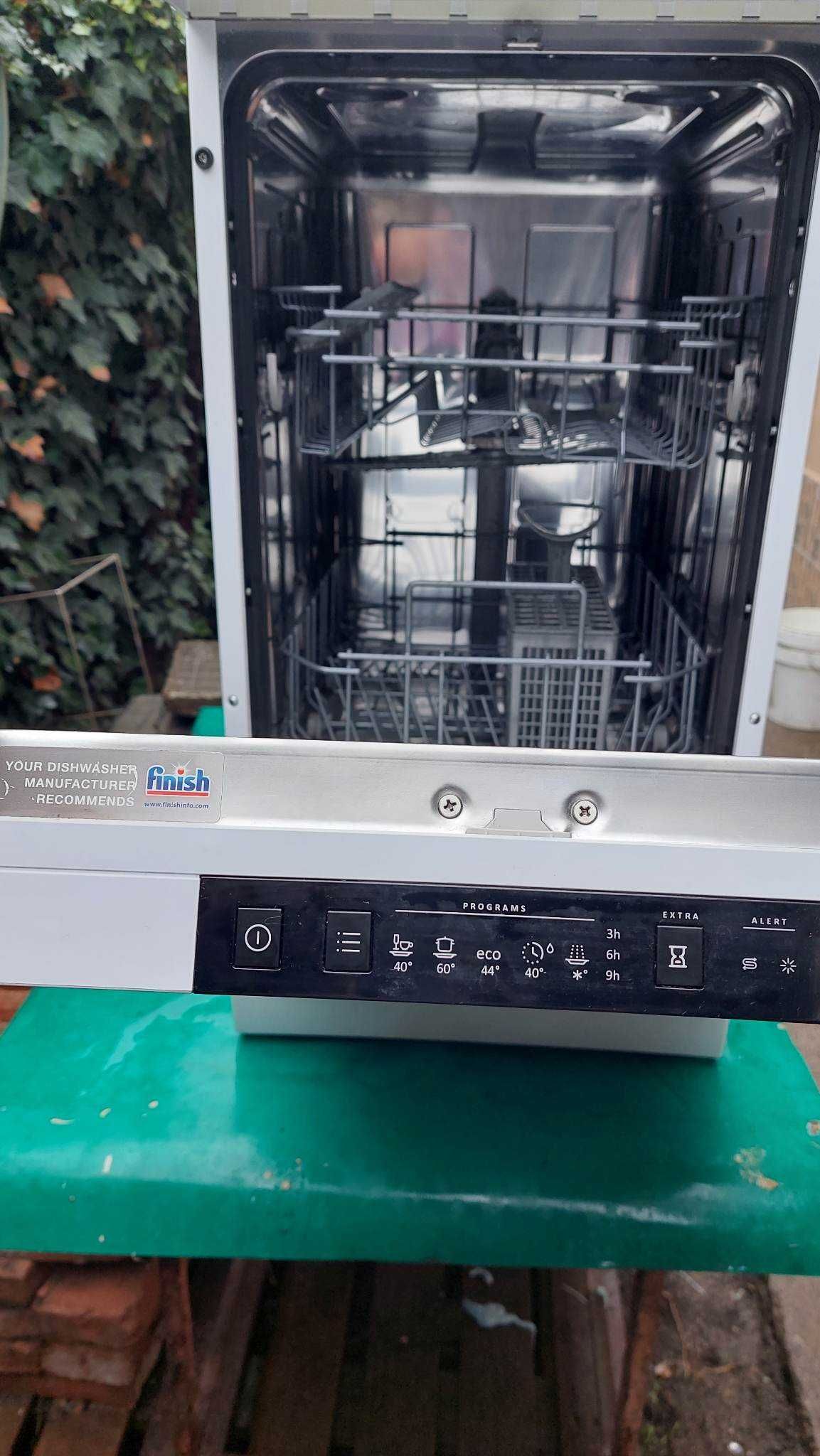 Продавам съдомиялна Gorenie GS52040W