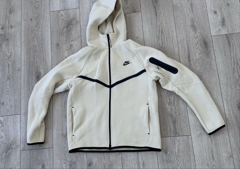 Суичъри Nike Tech Fleece