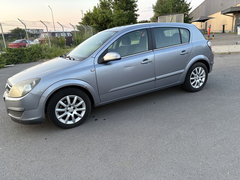 Opel Astra H  1.6i  AN 2005