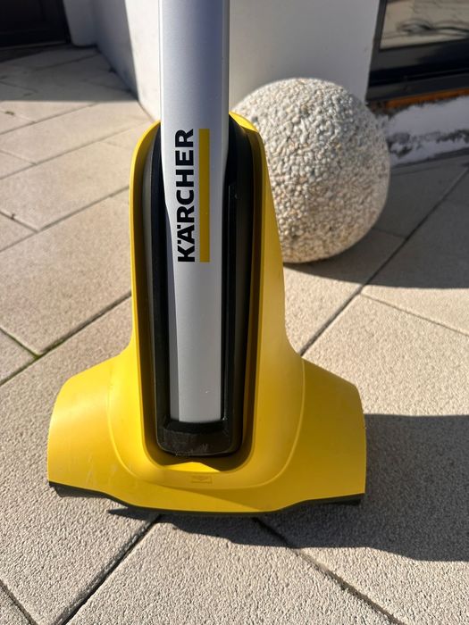 Perie curățat terasa Karcher pcl4
