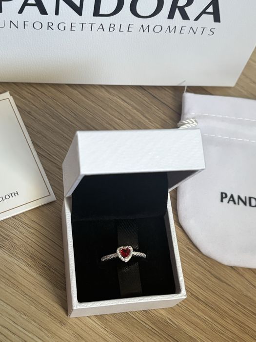 Inel Pandora Rosu