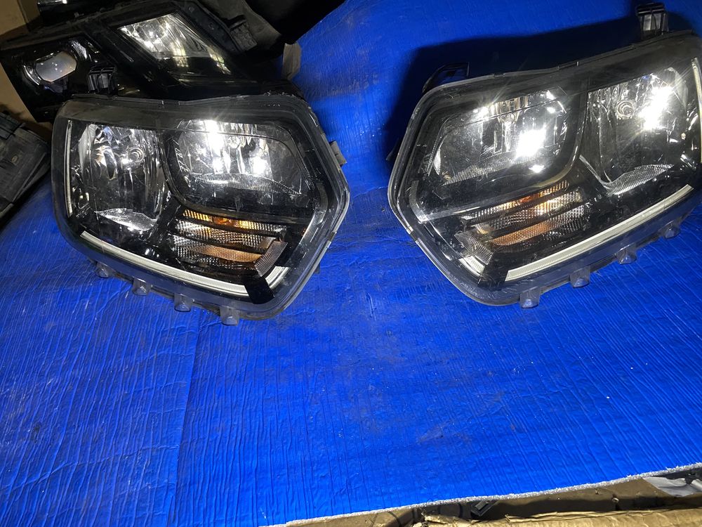 Far Dacia Duster 2 2017 - 2020  faruri stanga dreapta drl led