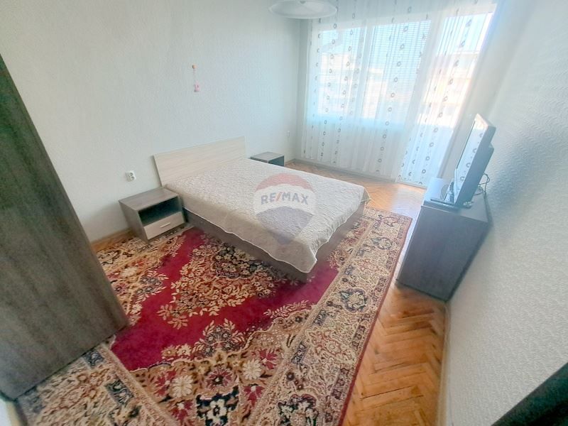 Дава се под наем Двустаен апартамент в Варна, Лятно кино Тракия - 52 кв.м за 433.5 € - Снимка #4