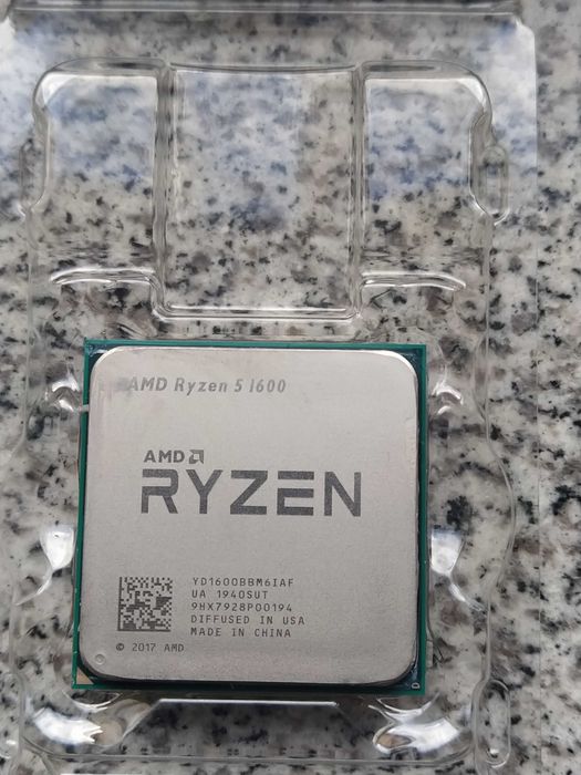 Kit CPU AMD Ryzen 5 1600AF+ cooler + 16 GB RAM DDR4