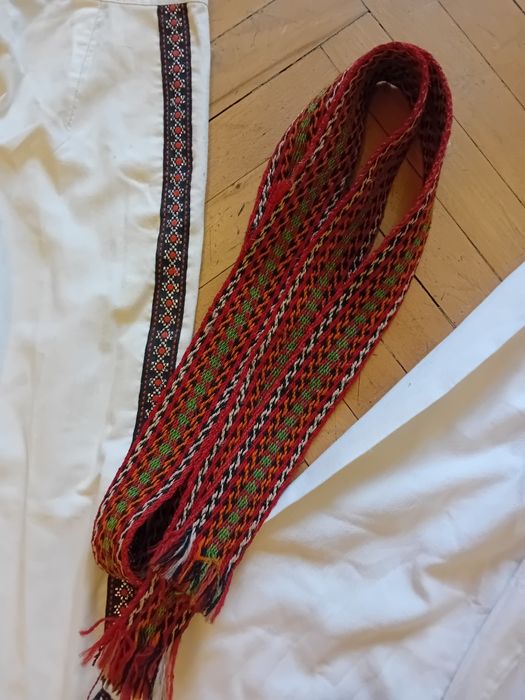 Costum popular traditional vechi baiat