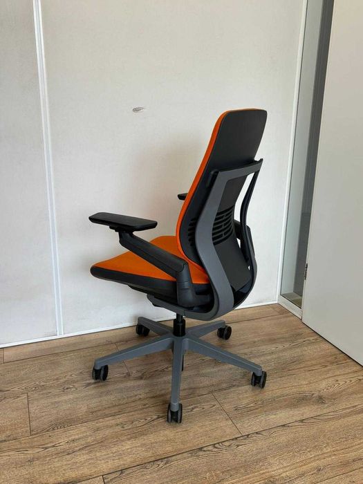 Refurbished Steelcase Gesture