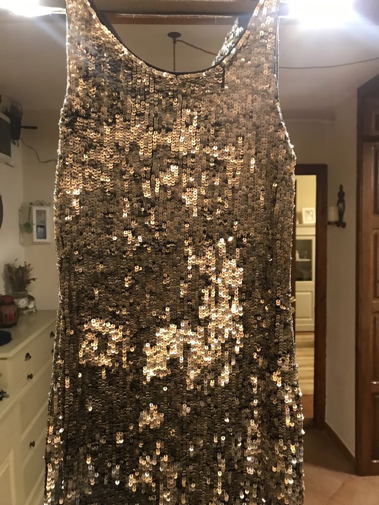 Rochie Zara cu paiete, lungime medie, argintie