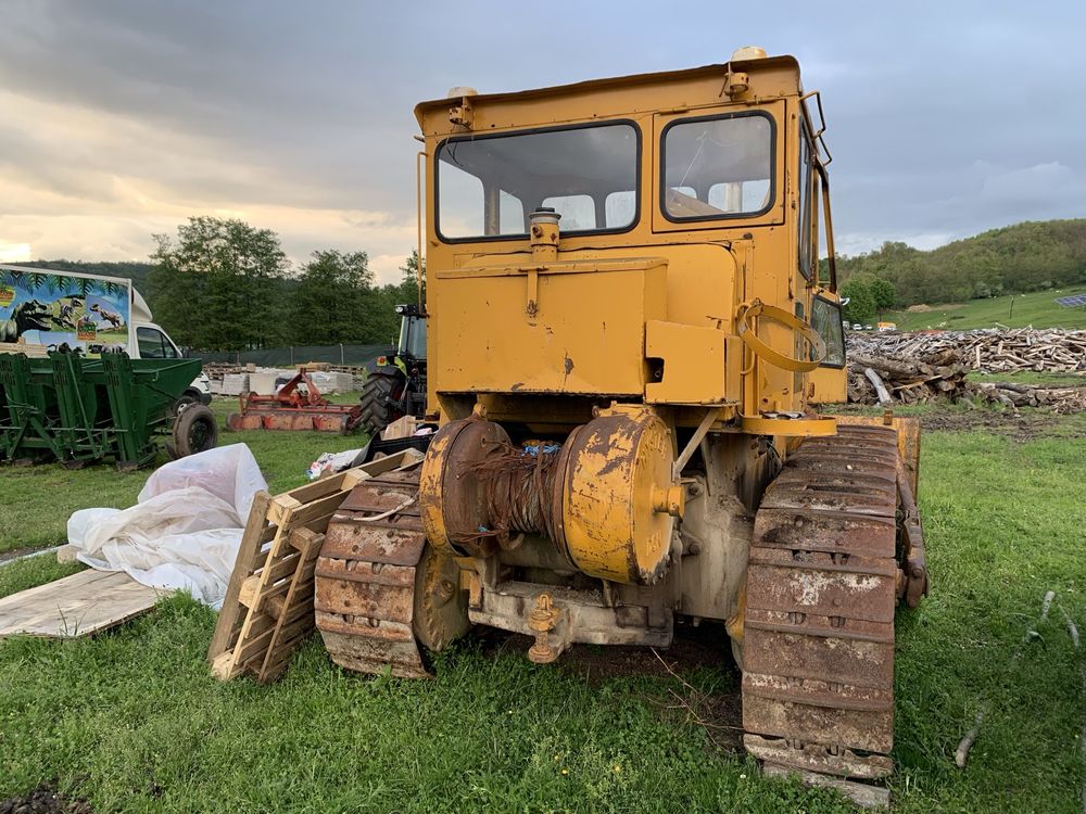 Buldozer Catterpilar D6
