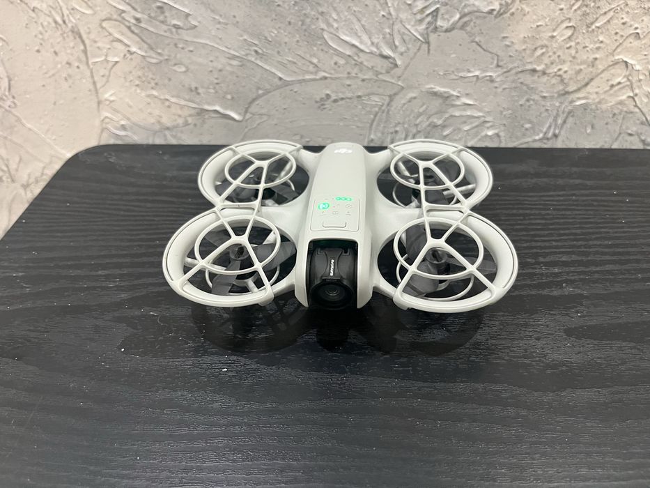 Dji Neo
