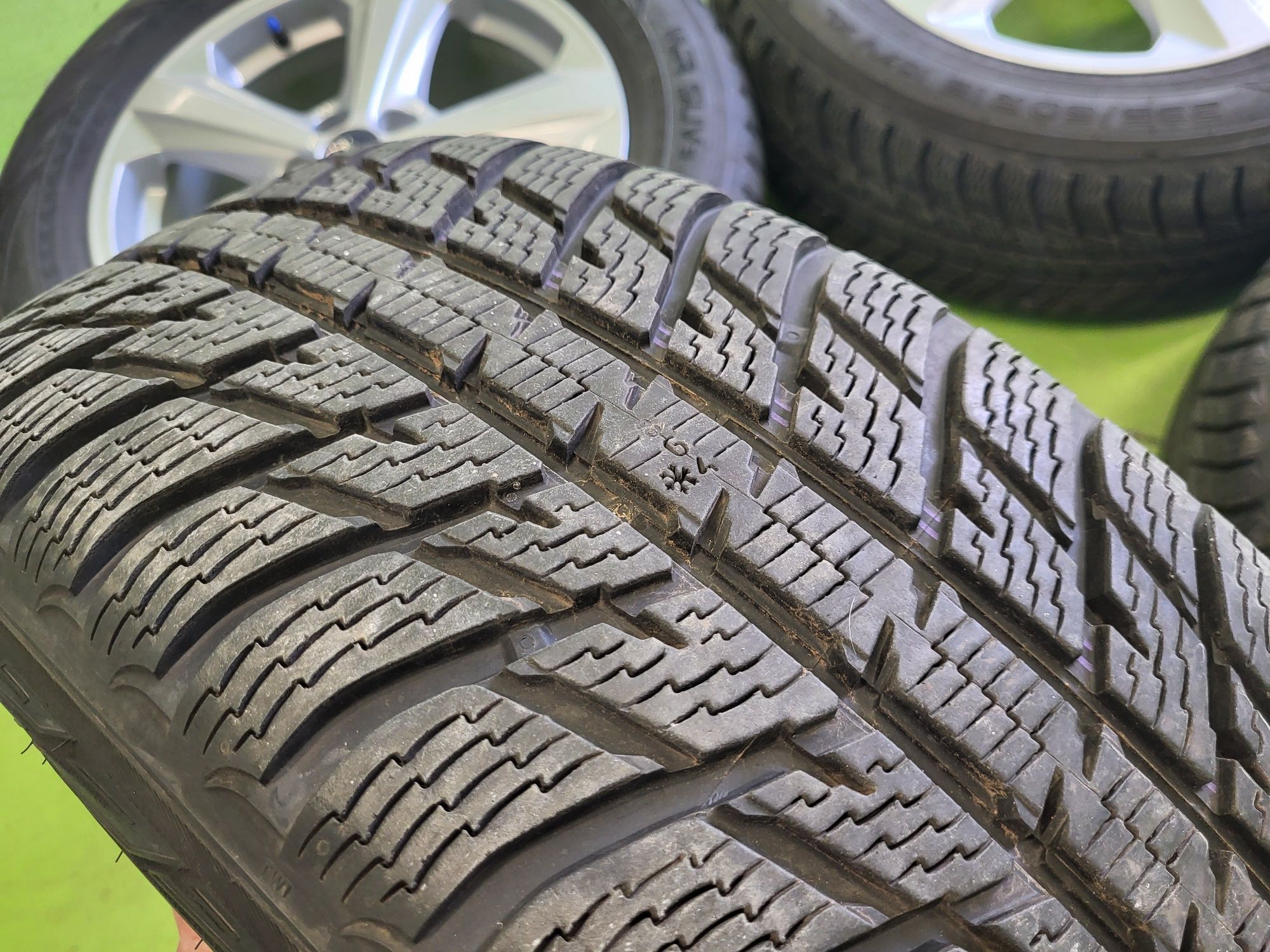 18 5x108 Ford Kuga лети джанти 5х108 форд 235/60/18 Nokian