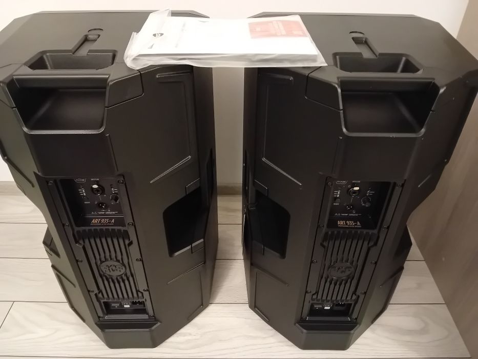 900w rms Rcf art 935a active / 8000 Lei !