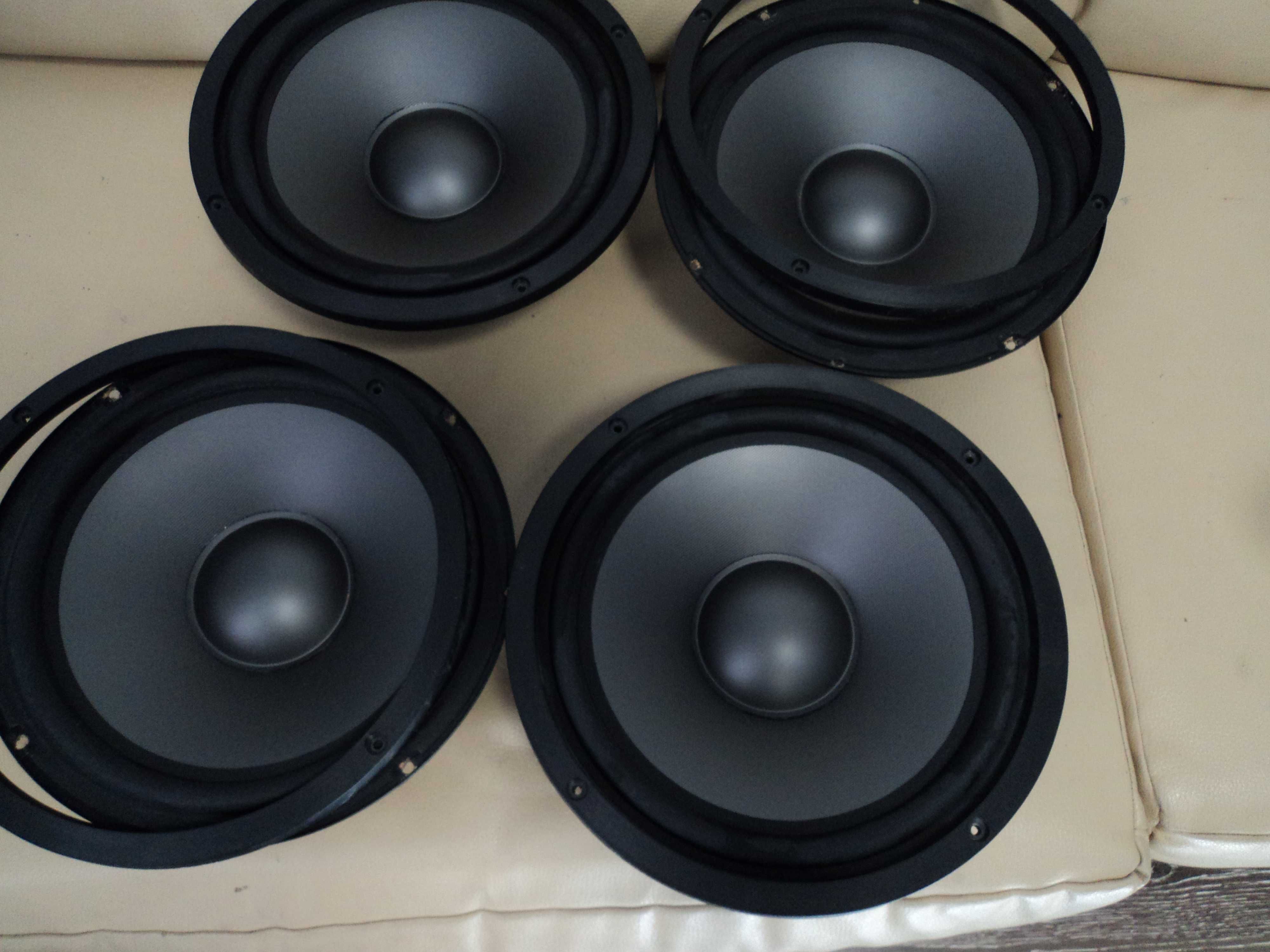 Visaton WSP 26S 4x subwoofer-e bass de calitate.