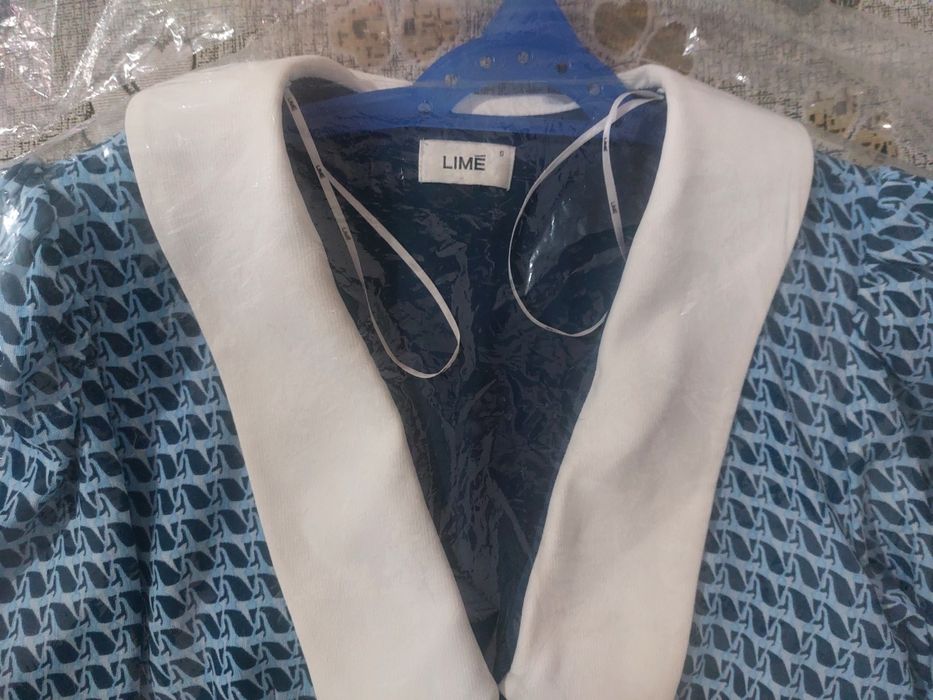 Платья от бренд LIME