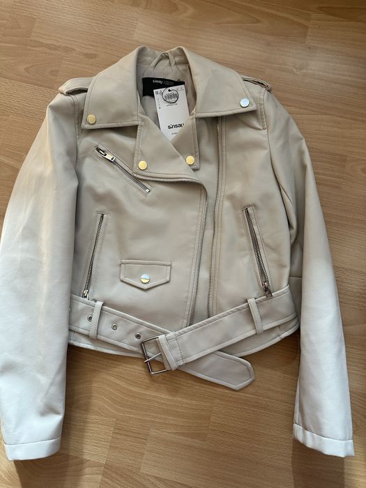 Бежово кожено яке Sinsay -ново с етикет