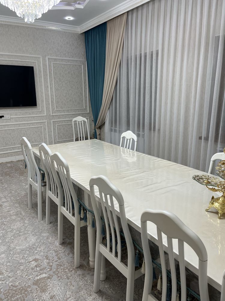 Продам стол и стулья