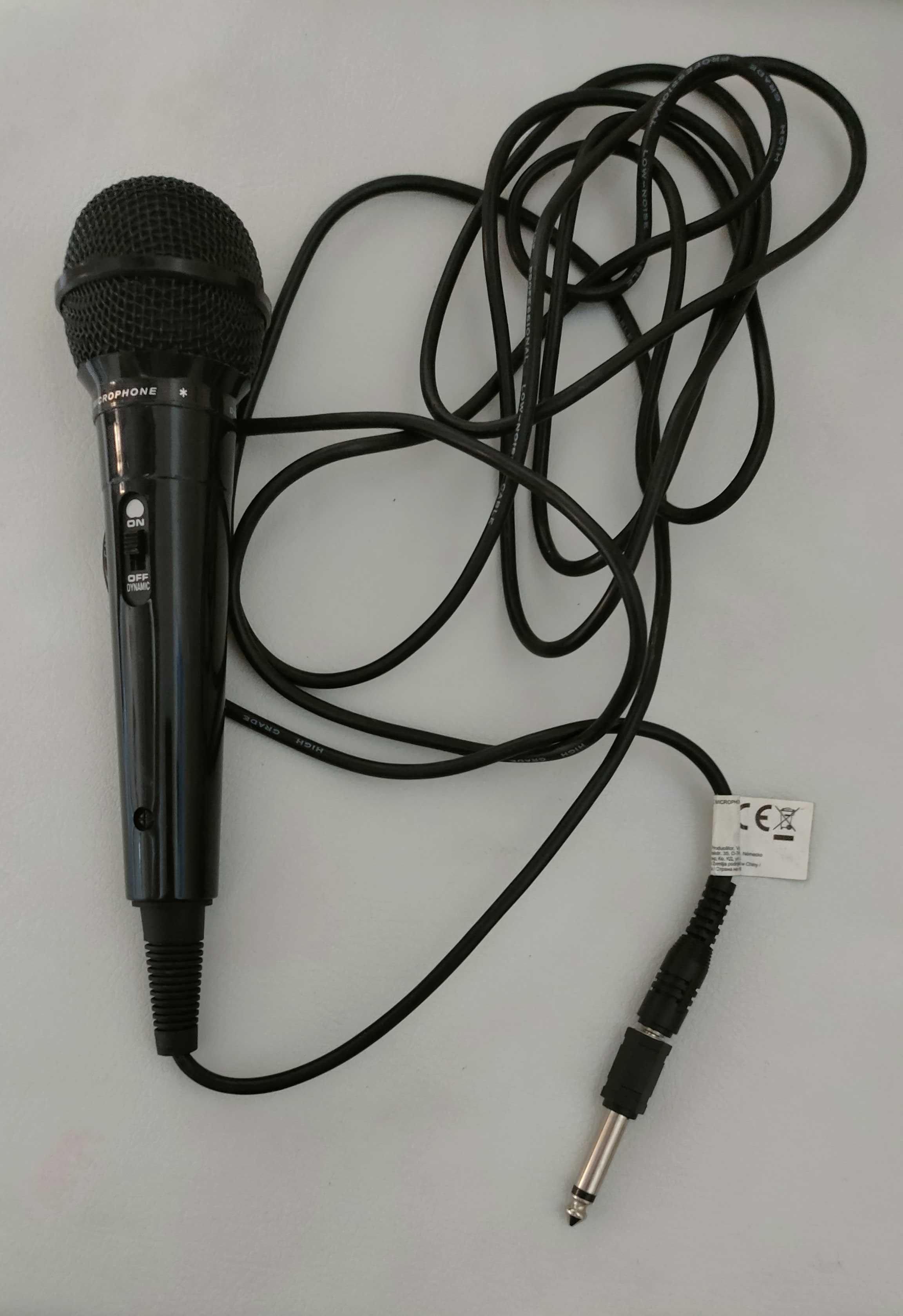Dynamic микрофон 600 ома  ,76 dB обхват 80-12000 Hz + адаптер 6,3 mm