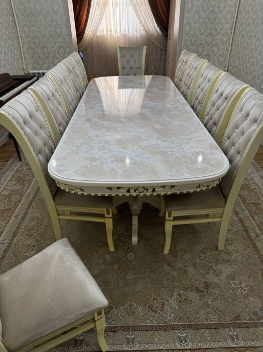 Стол стул сотилади