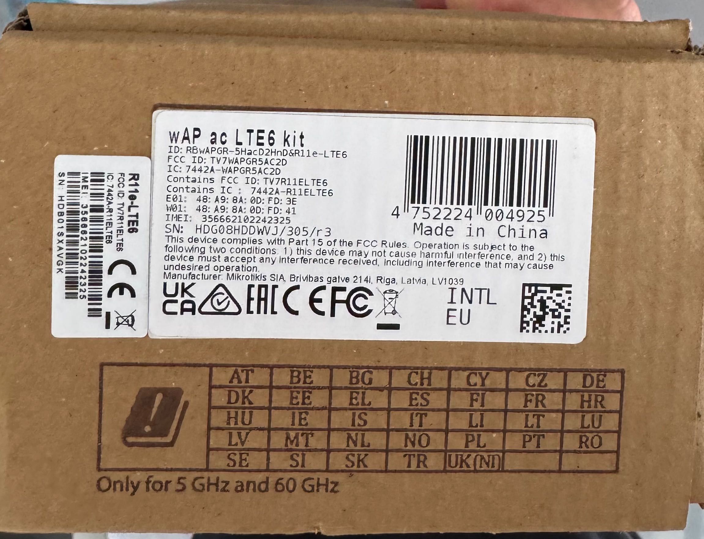 Точка доступа MikroTik wAP ac LTE6 kit