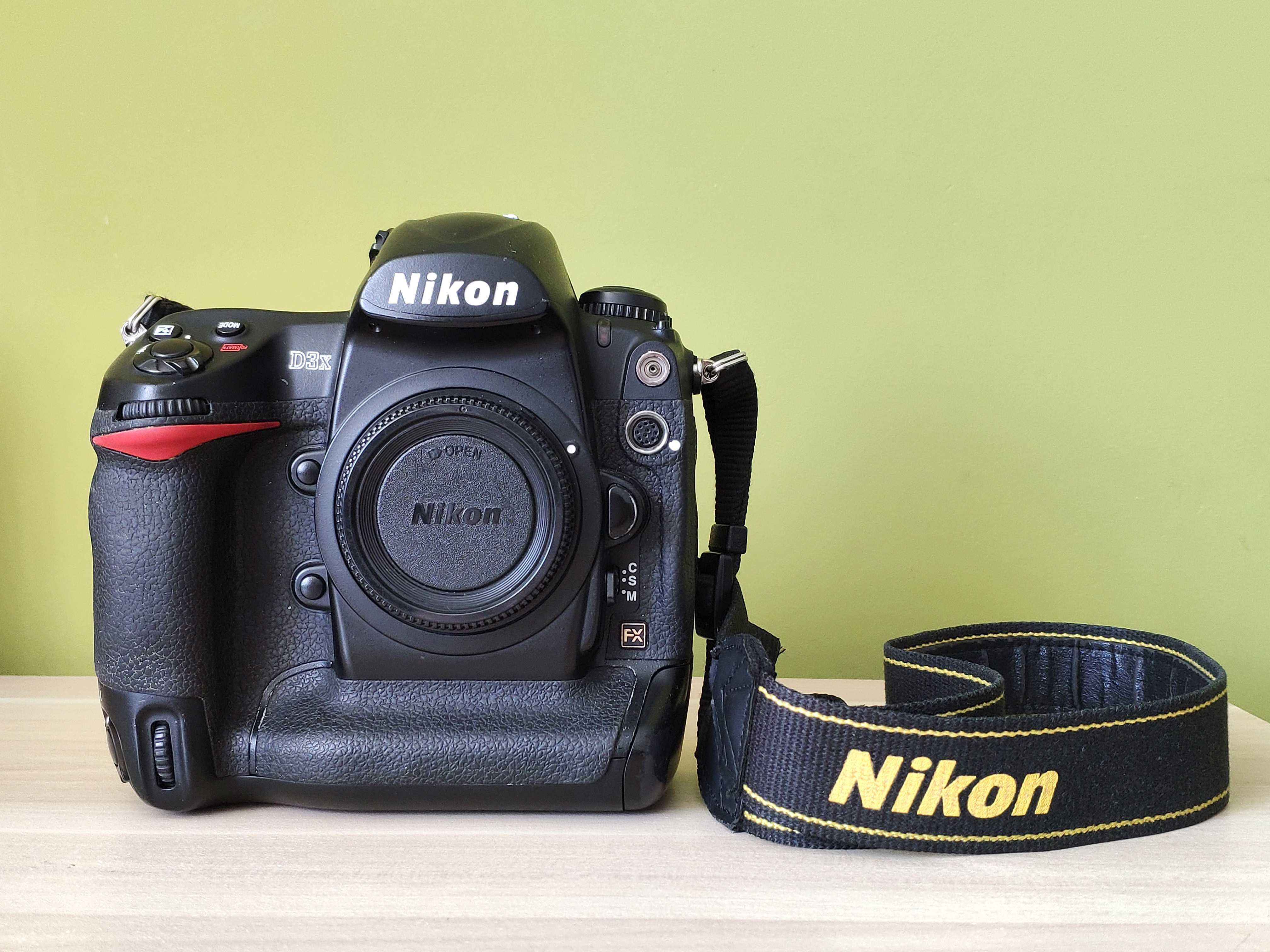 Nikon D3X trusa foto DSLR cu obiective profesionale