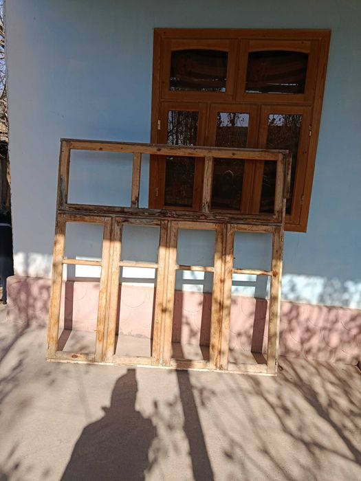 Derazalar oynalariyam bor