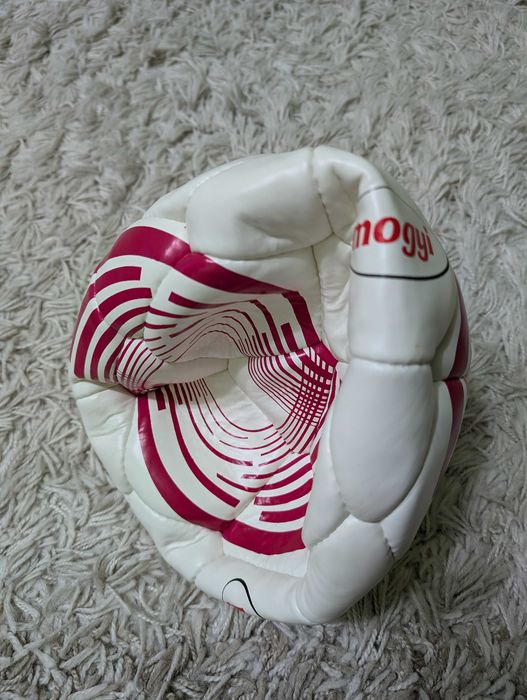 Vand minge fotbal numar 5 nou cu inscriptie mogyi