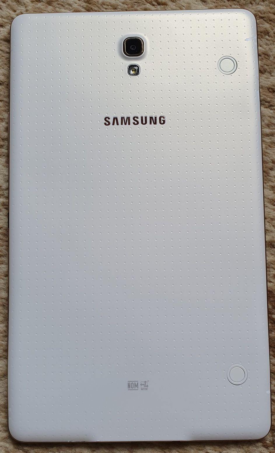 Планшет Samsung Tab S 8.4" плюс 2 чехла в подарок