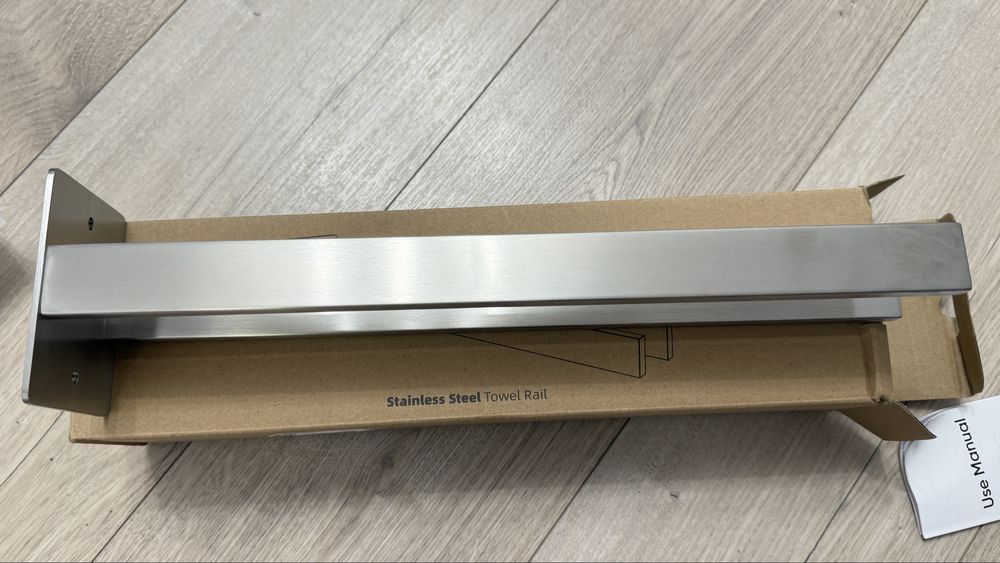 Suport prosoape dublu, aluminiu polisat, dimensiuni in poze