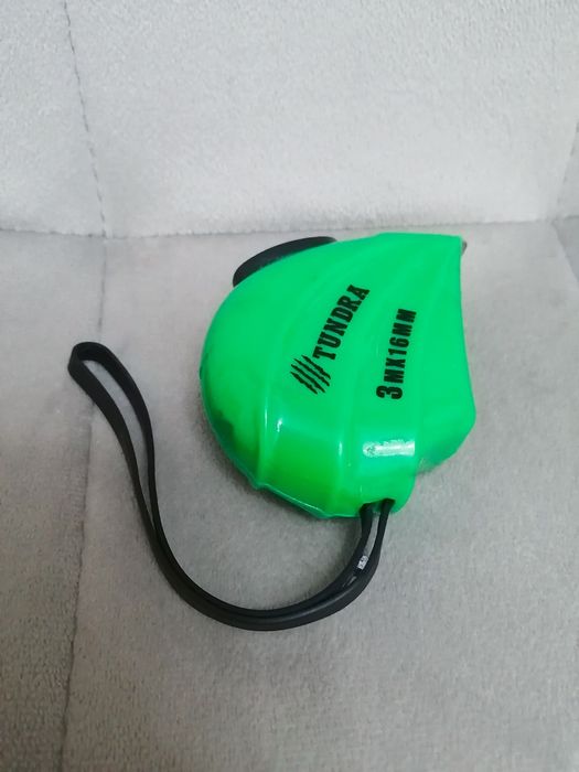 Рулетка TUNDRA пластиковый корпус, автостоп, 3 м х 16 мм