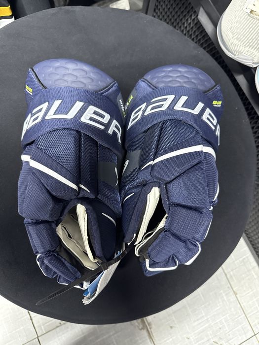 Хоккейная форма. BAUER CCM