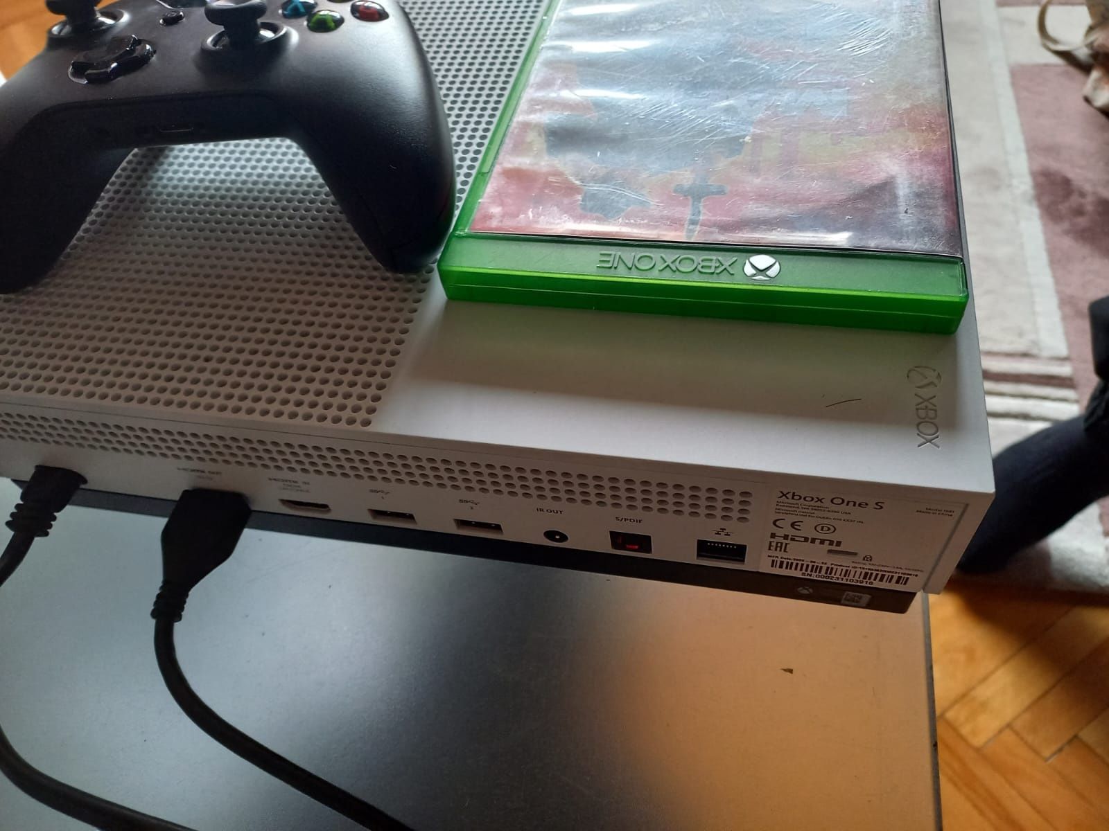 Vând Xbox one s 500 gb