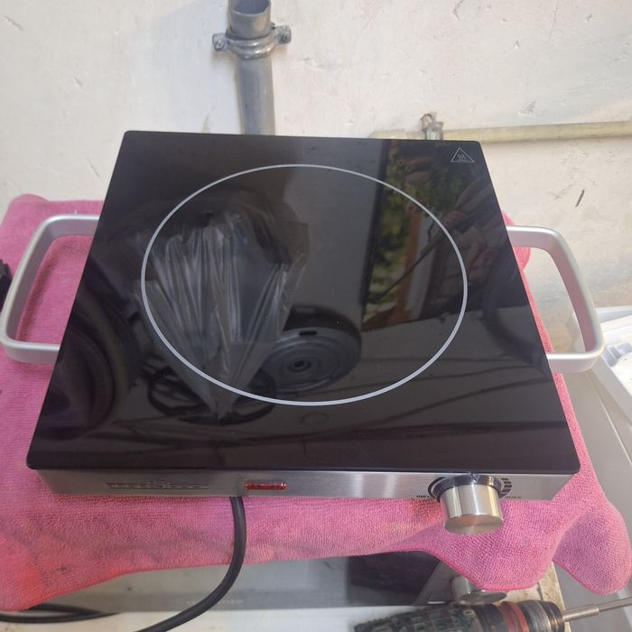 Електрическо котлонче ProfiCook 2000W чисто ново