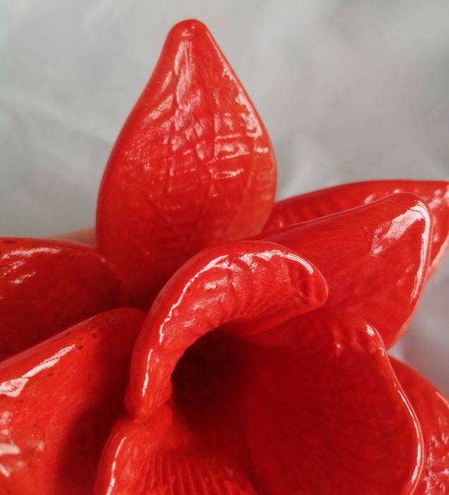 Suport lumanare in forma de floare din sticla pictata rosu portocaliu