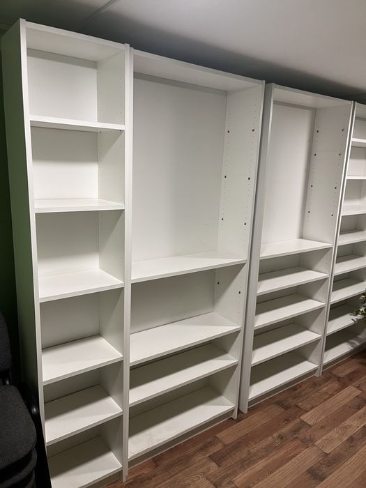 Vand mobila pentru magazin sau living