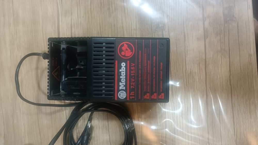 Продаются зарядные устройства, в рабочем состоянии.