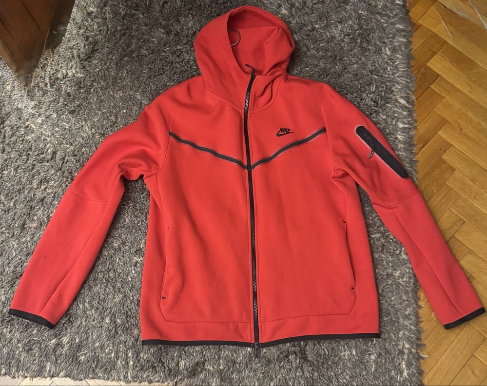 Nike tech fleese
