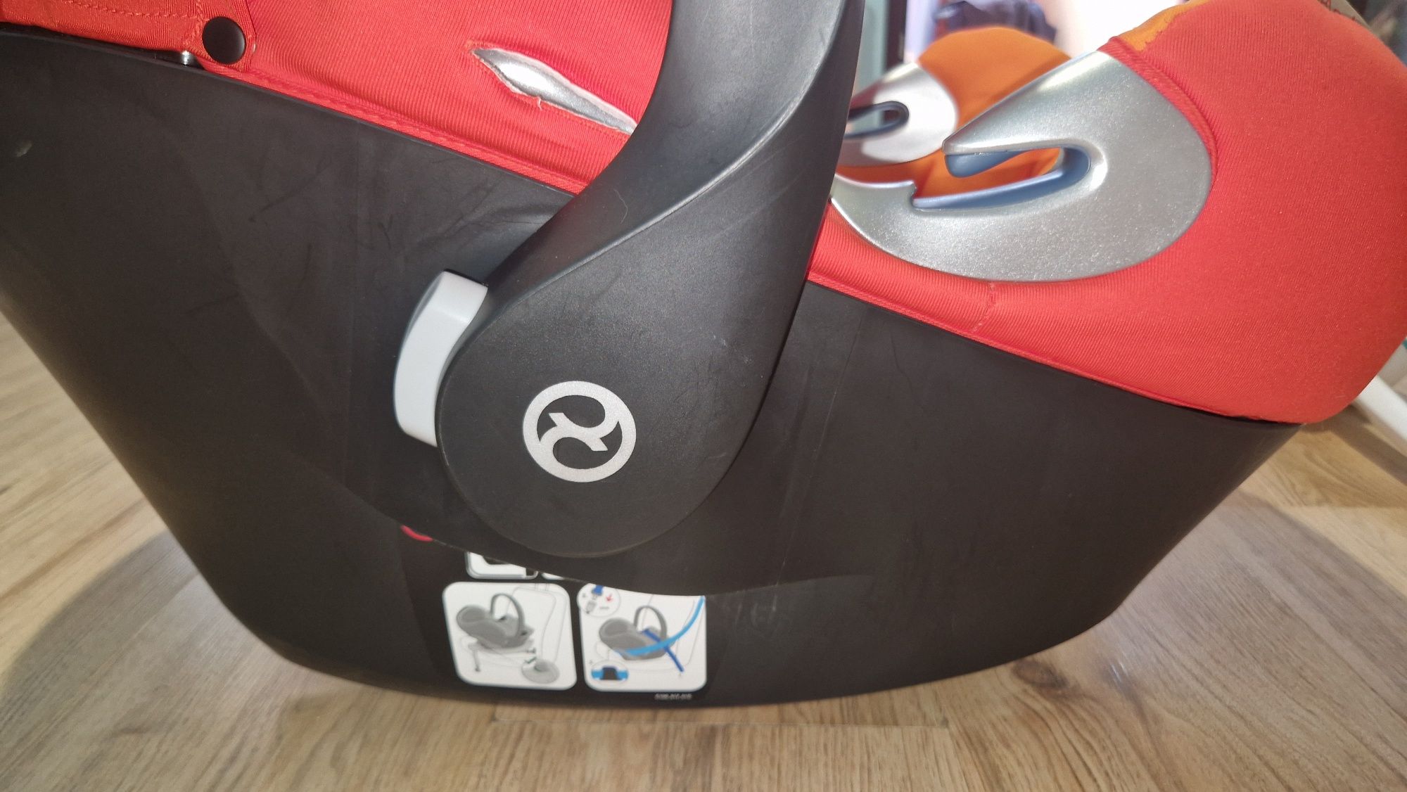 Стол за кола Cybex Aton Q i-Size