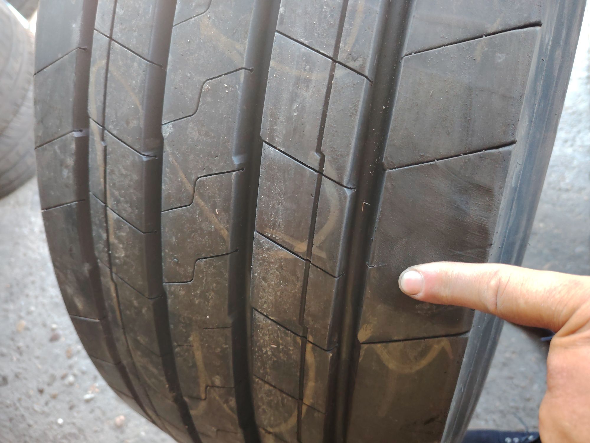 385/65 R22,5 Goodyear Kmax T DOT 2023 ca și nou 16 mm