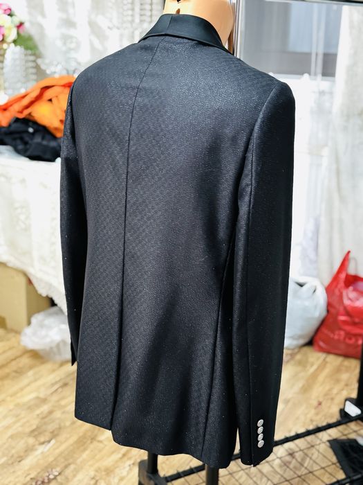 Sacou impecabil și elegant de la brandul VIGGO