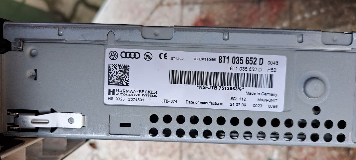 Audi MMi 3G Audi 8T1 035 670 F, 8T1 035 652D 8T1 035  652 F