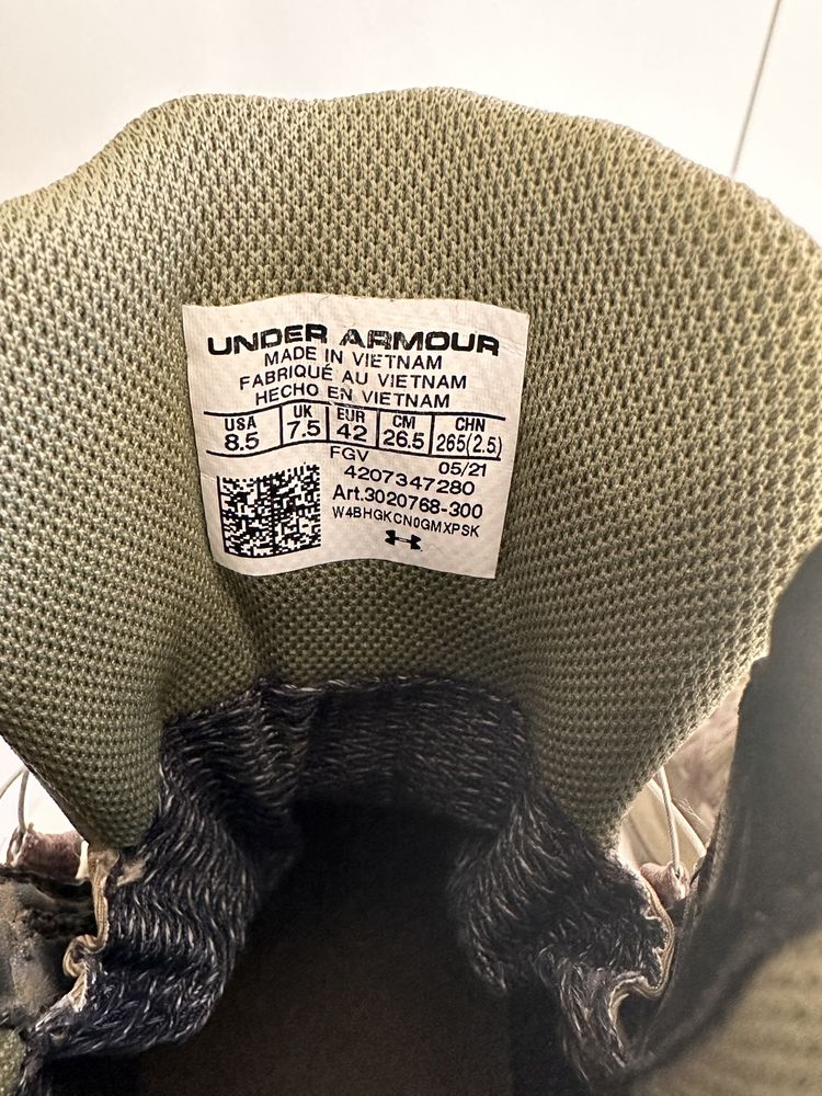 Обувки за гората Under Armour CH1 Gore tex