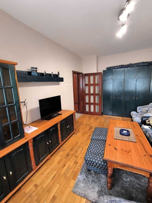 Продавам двустаен апартамент в гр. Перник кв. Димова махала