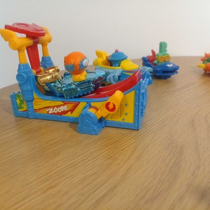 SuperThings si Superzings