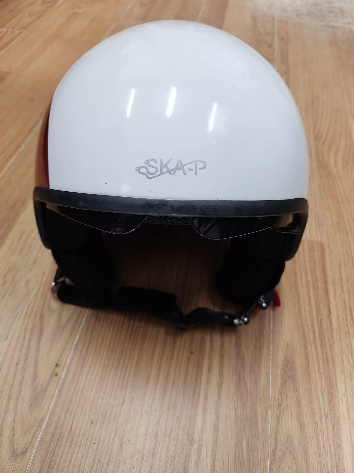 Vând casca moto SKAP stare foarte buna