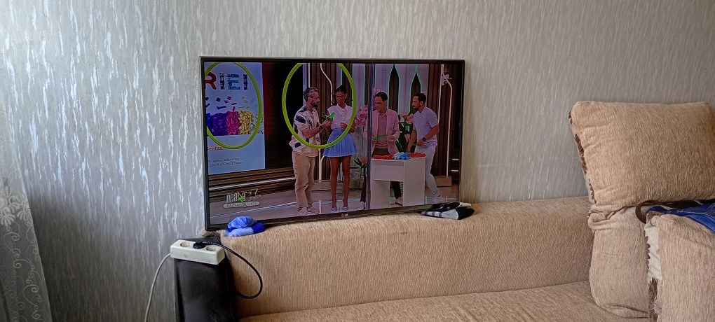 Tv Smart LG   funcționează impecabil și f ieftin