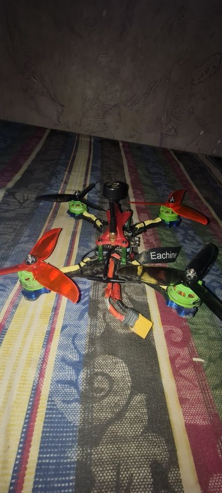 Fpv дрон весь 545 грам