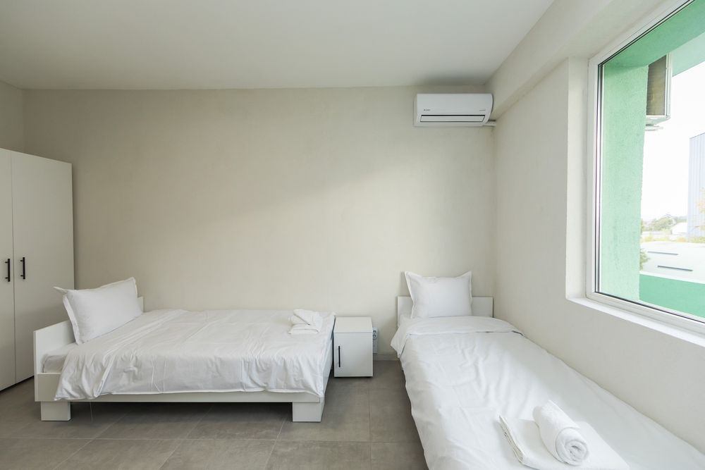 Стаи за работници и групи